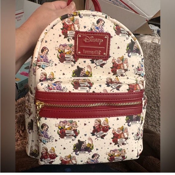 NWT Loungefly Snow White tattoo wallet - Picture 11 of 11